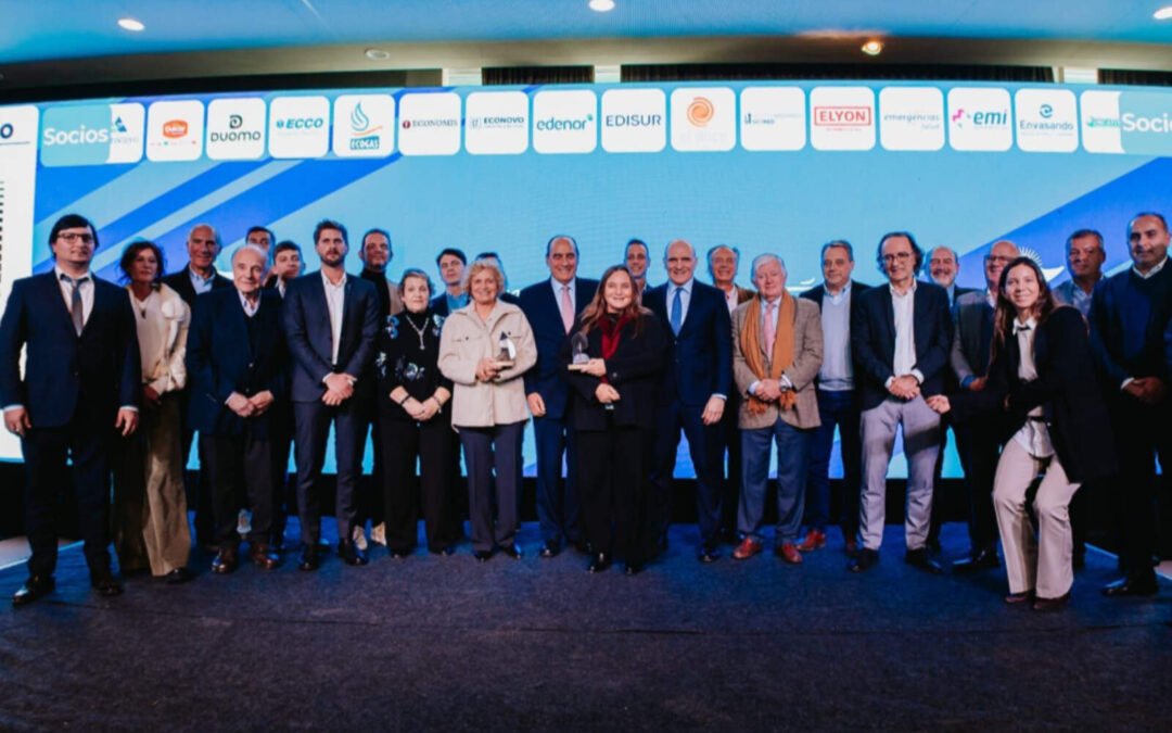 Córdoba, epicentro del apoyo a Milei: la Mediterránea celebró sus 48 años