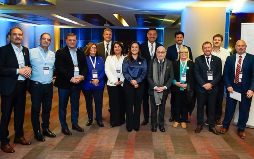 Turismo político: Córdoba exporta viajeros frecuentes que, a veces, son legisladores