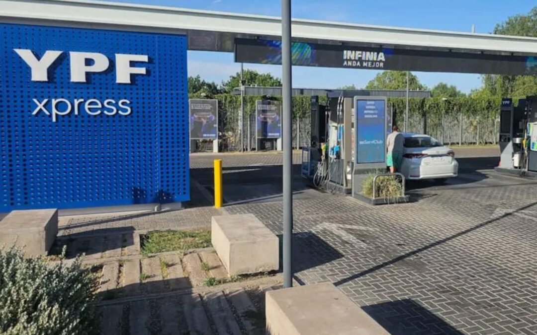 YPF lanza un nuevo esquema de precios con descuentos por horario y modalidad