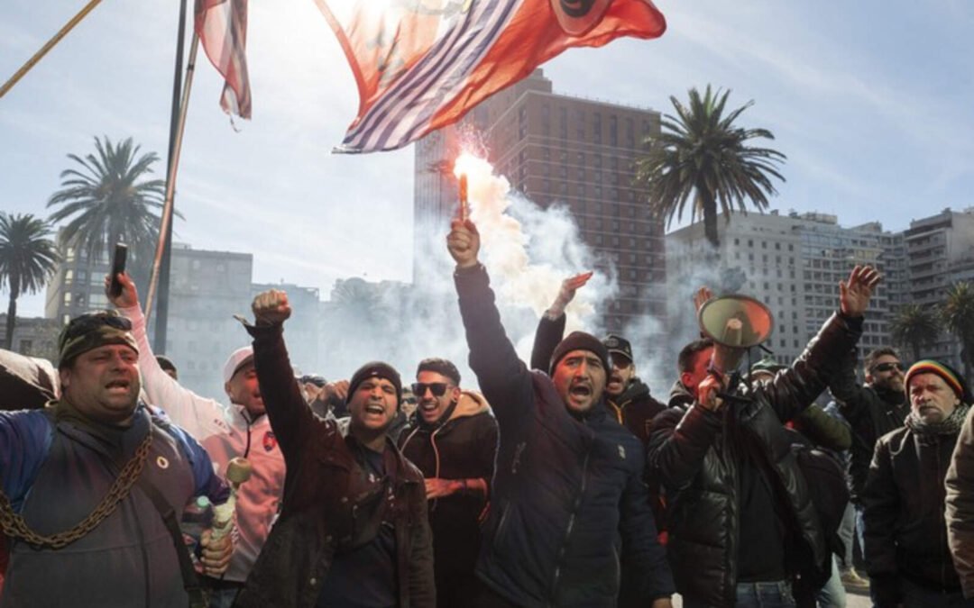 Por culpa de los sindicatos amigos del FA: cargamento millonario termina en Argentina