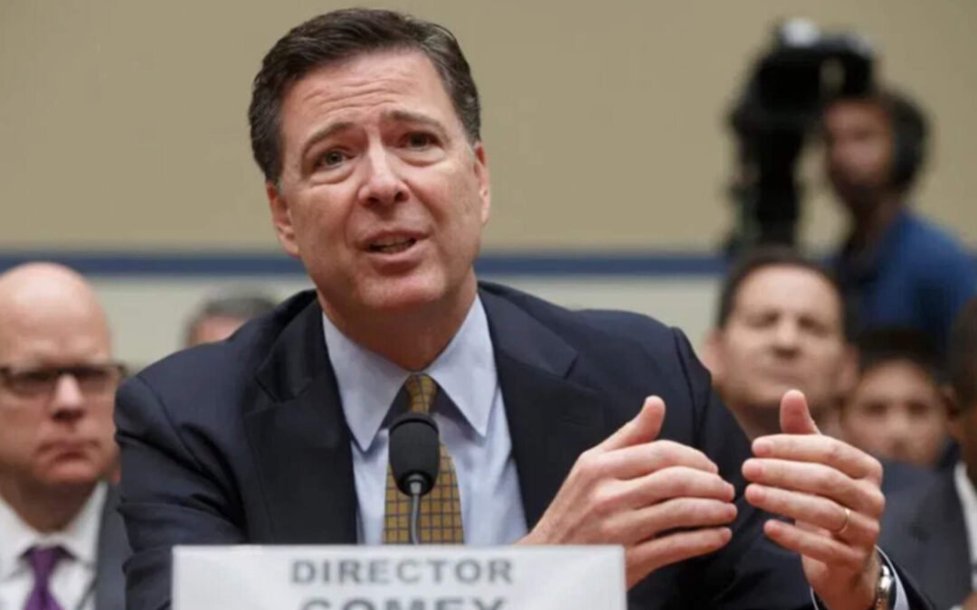 El FBI anunció una investigación contra su ex director y el ex director de la CIA