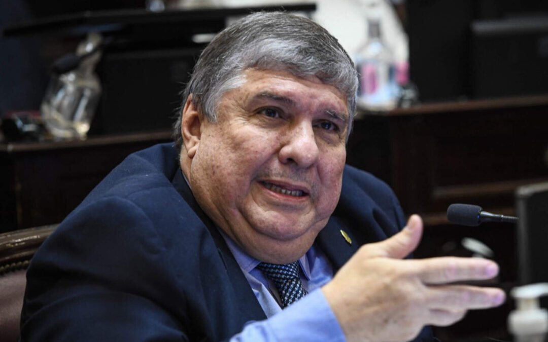 El kirchnerismo impulsa un golpe institucional contra Javier Milei en el Senado