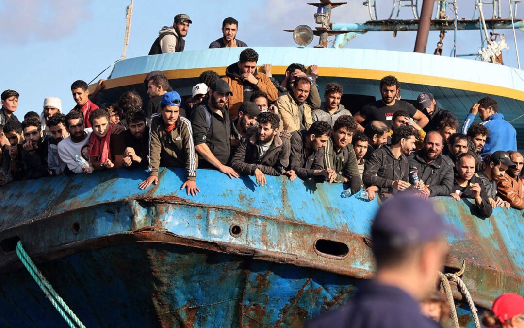 Grecia suspende solicitudes de asilo por oleada migratoria desde el norte de África