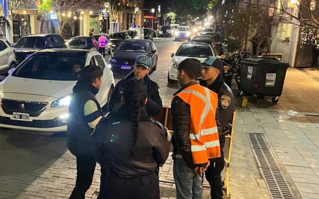 Córdoba: otro naranjita violento golpeó con un cajón a un conductor tras una discusión