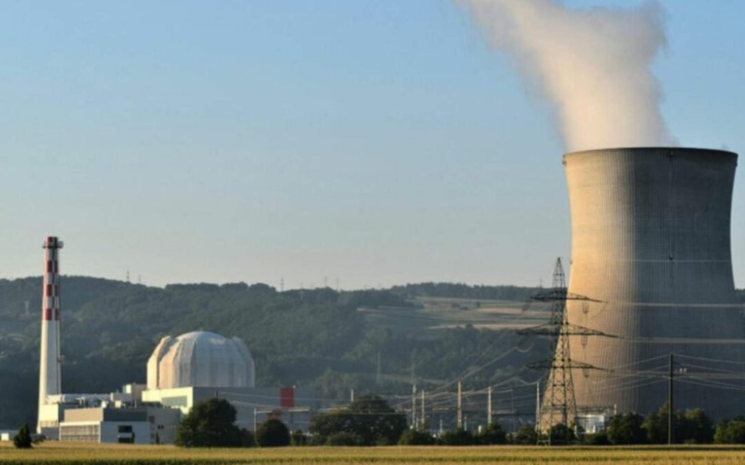 Ecuador impulsa ley para el desarrollo de energía atómica