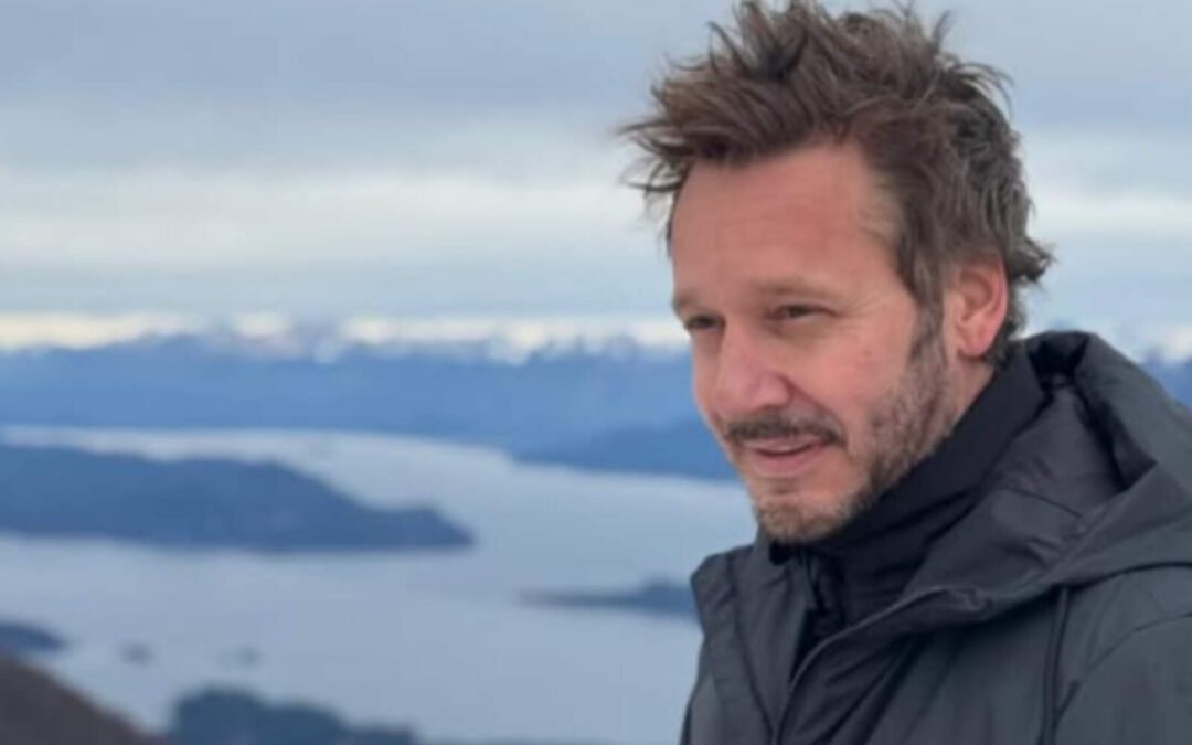 Benjamín Vicuña se fue con sus hijos de vacaciones tras la pelea con la China Suarez