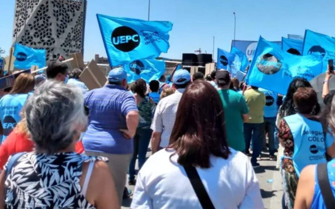 UEPC corta el centro de Córdoba: caos de tránsito y presión sindical