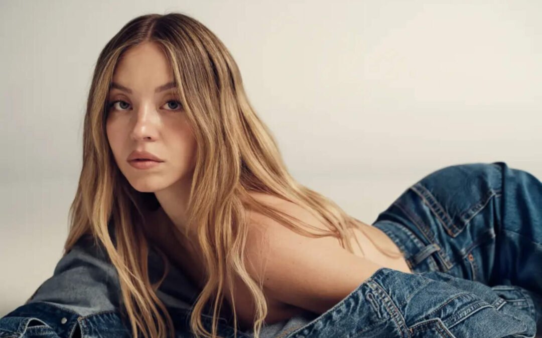 American Eagle lanzó una campaña anti ‘woke’ con Sydney Sweeney y sus acciones volaron