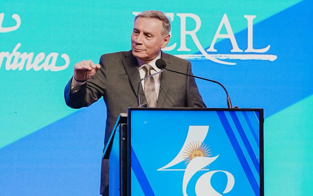 Córdoba: ex presidente Jamil Mahuad contó cómo fue la dolarización en Ecuador