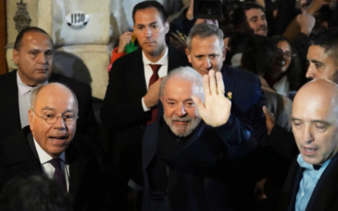 El dictador Lula Da Silva llegó a la Argentina y visitará a Cristina Kirchner
