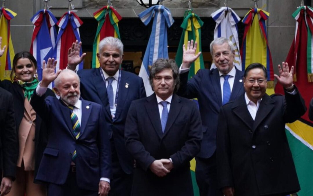 Cumbre del Mercosur: Javier Milei pidió mayor apertura comercial al bloque regional