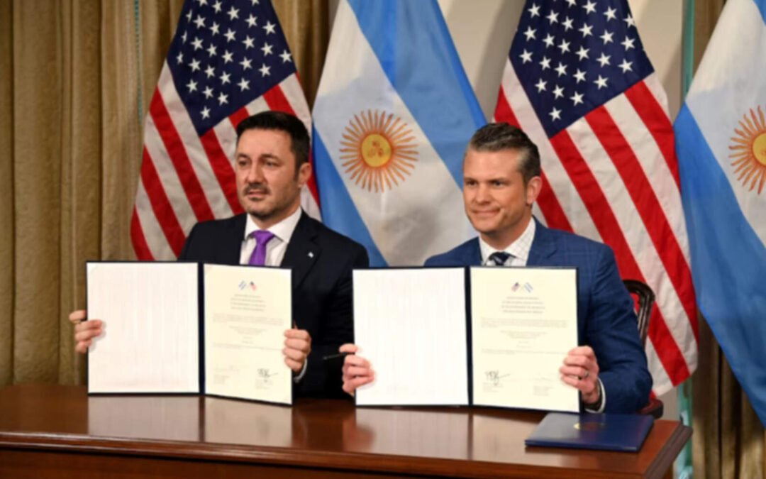 Argentina y Estados Unidos sellaron un histórico acuerdo de modernización de la armada