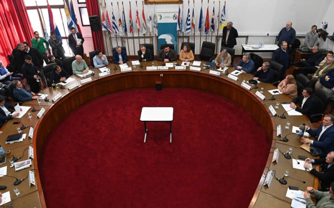 Sigue el despilfarro: la hipertrofia estatal y la prostitución de las intendencias