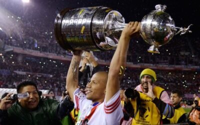 Carlos Sánchez recordó el episodio del gas pimienta y llenó de elogios a Gallardo