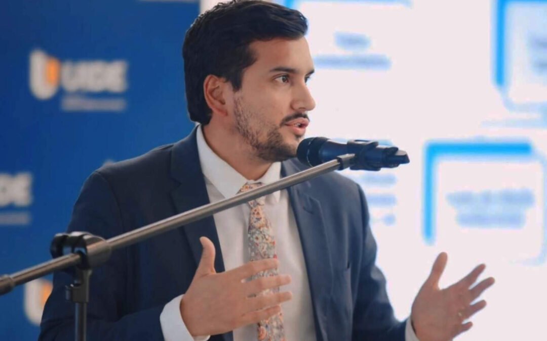 Ministro de Salud pagó USD 50 millones y promete reordenar la red estatal