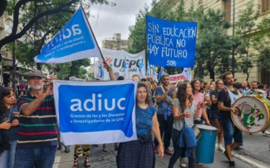 Córdoba: paro docente en la UNC deja a miles de estudiantes sin clases en pleno inicio