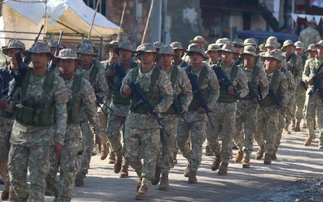 peru-desplego-al-ejercito-tras-el-izamiento-de-la-bandera-de-colombia-en-chineria