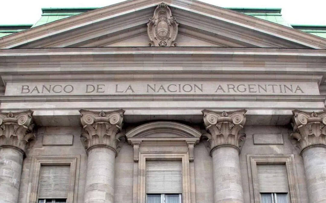 Caputo anunció una línea de créditos en dólares del BNA para desarrollos inmobiliarios