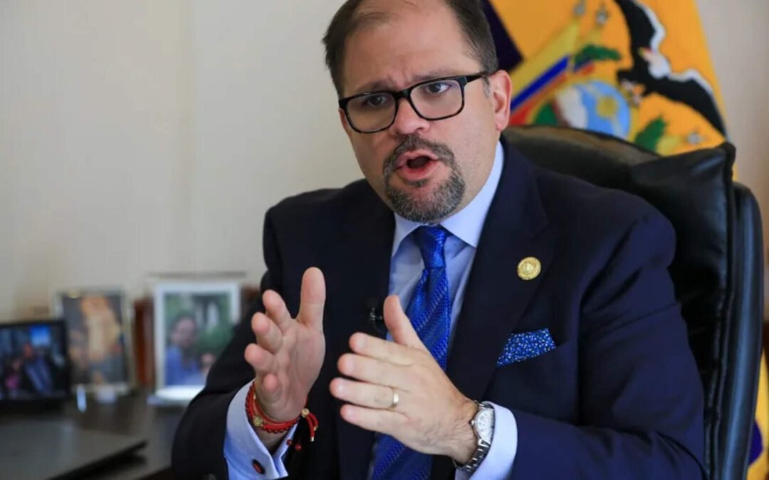 Vamos a denunciarlos: Ministro Reimberg advierte a jueces y fiscales