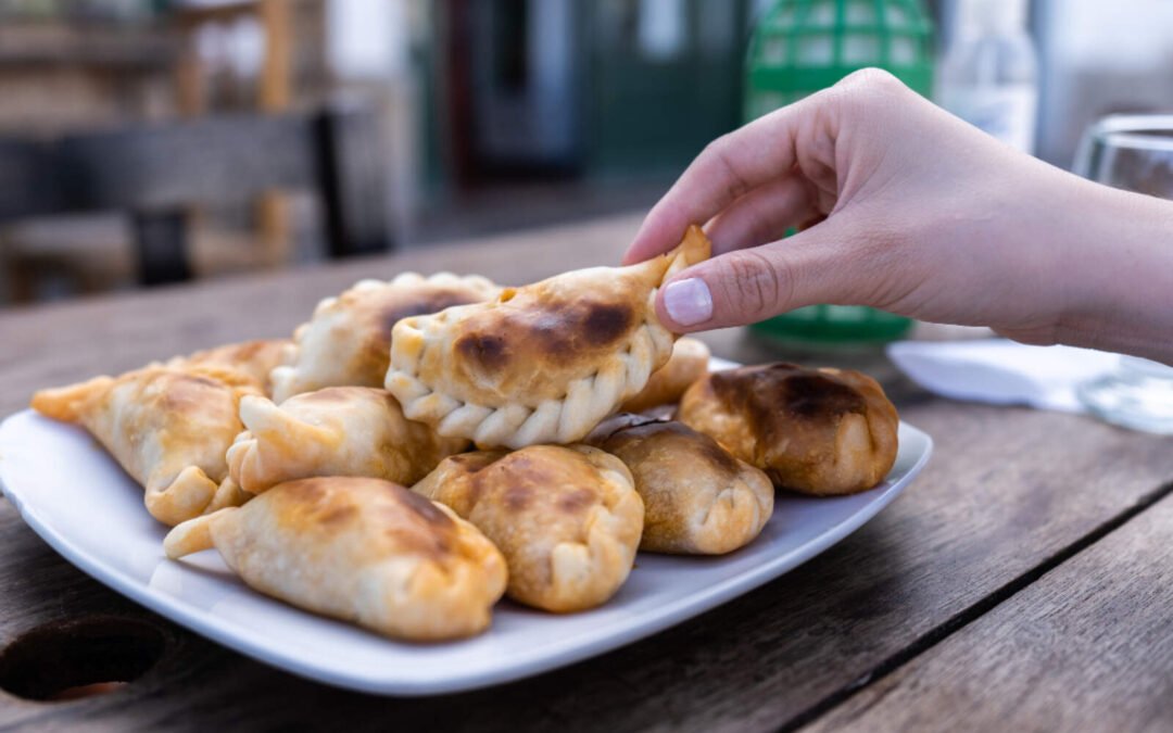 La empanada tucumana fue elegida entre los 10 mejores pasteles salados del mundo