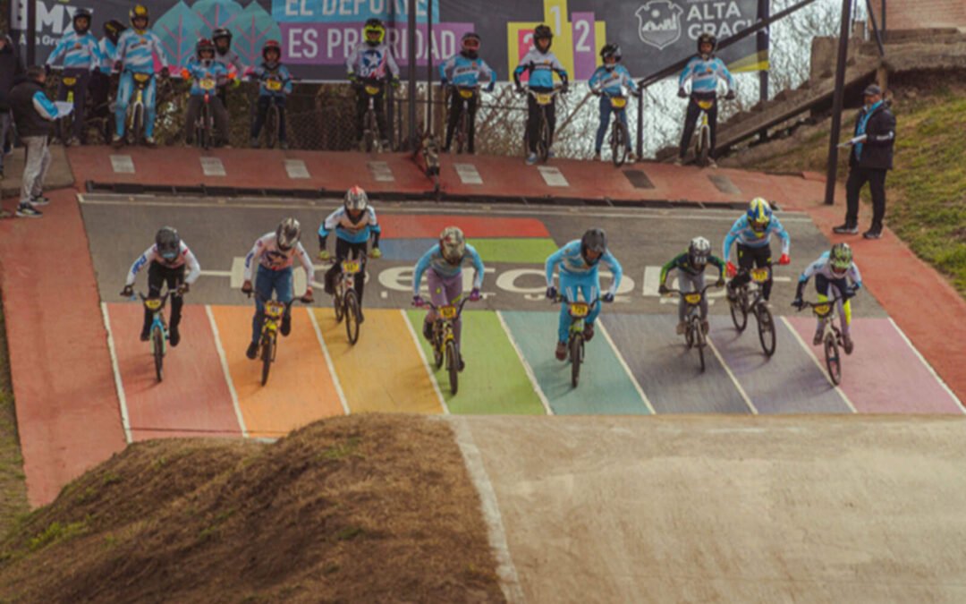 alta-gracia-fue-epicentro-latinoamericano-del-bmx-con-mas-de-500-competidores