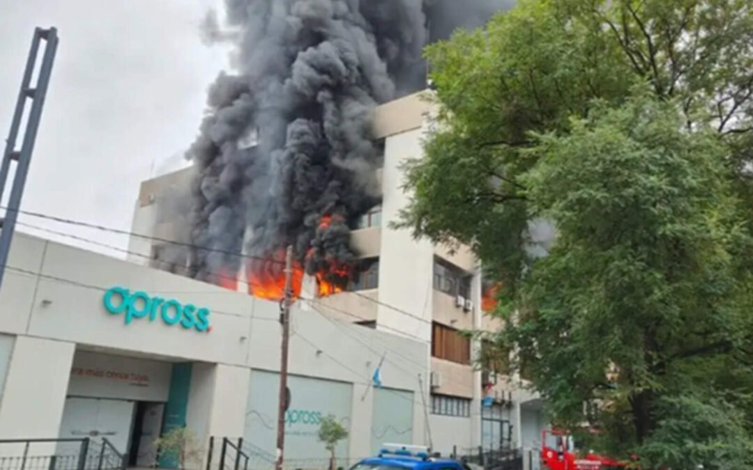 Persisten dudas y reclamos opositores luego de cuatro meses del incendio en Apross