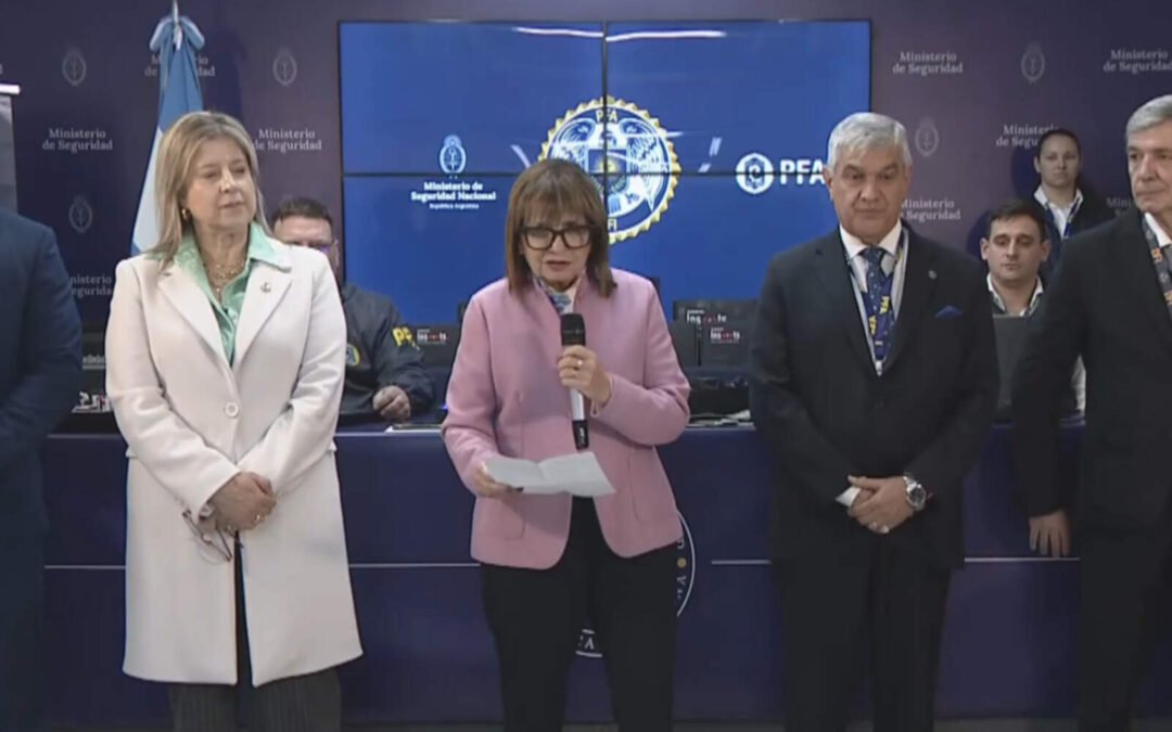 Patricia Bullrich presentó un nuevo sistema para desbloquear e investigar celulares