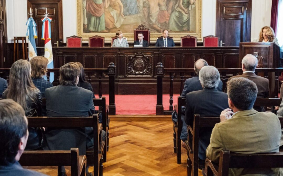 Cuando el poder aprieta: la extorsión como forma de gobierno en Córdoba