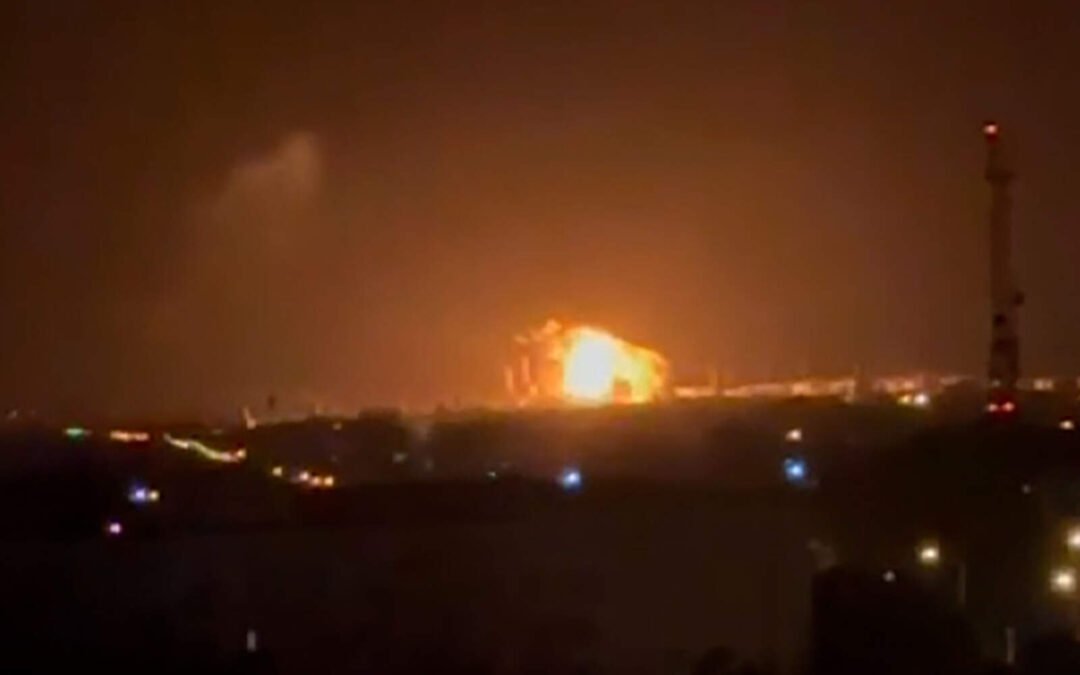 Rusia enfrenta una escasez de combustible tras un ataque de drones ucraniano