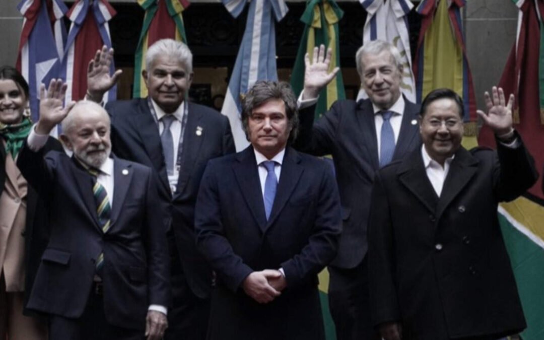 Javier Milei es el presidente con el salario más bajo de Sudamérica