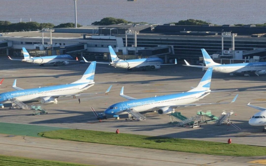 Vuelos en Argentina: el Gobierno eliminó burocracia y mejoró la asignación de slots