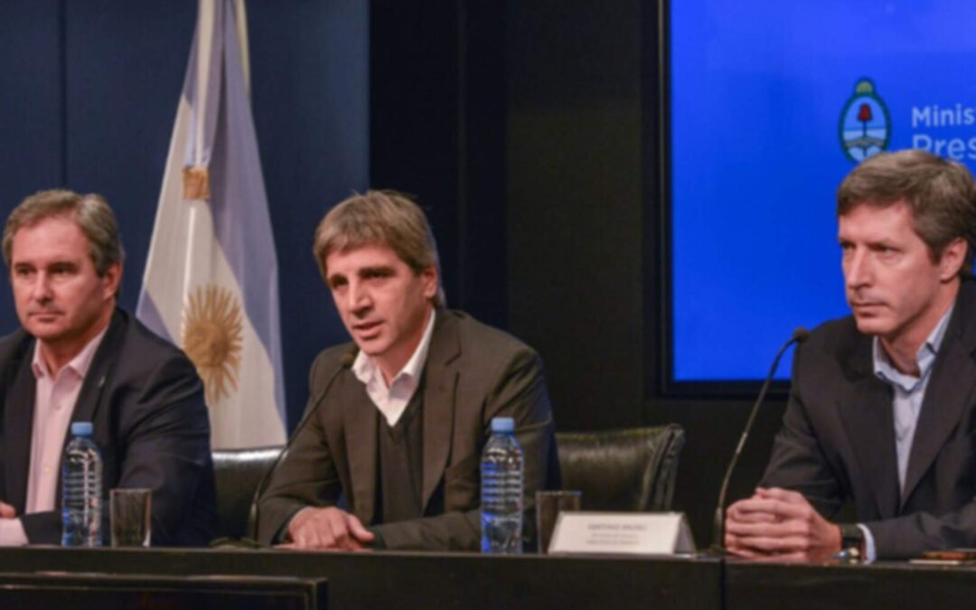 El Gobierno de Milei colocó bonos y logró absorber $700.000 millones