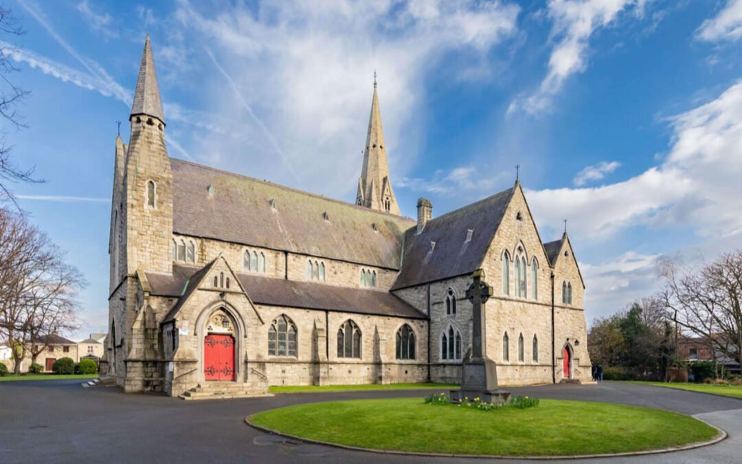 La comunidad rumana en Irlanda recaudará dinero para salvar a una Iglesia del Islam