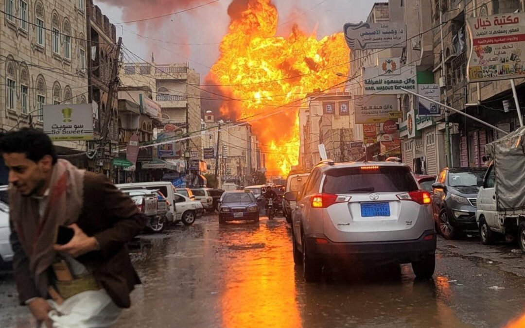 Israel ataca a altos mandos hutíes en su operación más audaz en Yemen