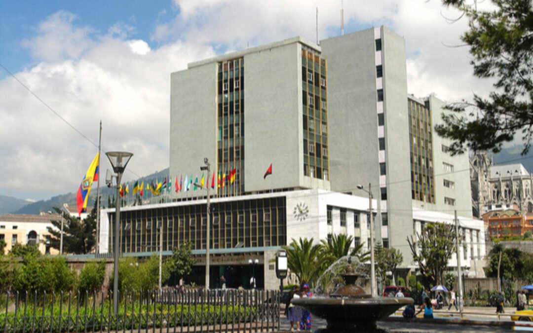 EE.UU. fortalece la seguridad financiera de Ecuador
