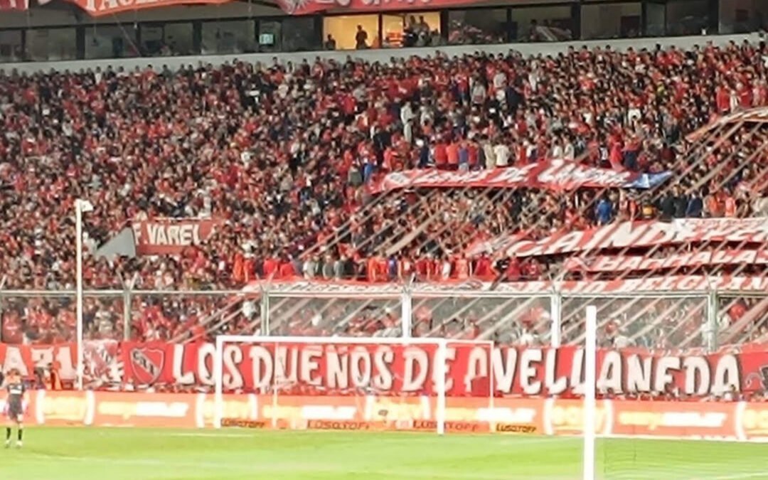 le-dieron-derecho-de-admision-a-uno-de-los-referentes-de-la-barra-de-independiente