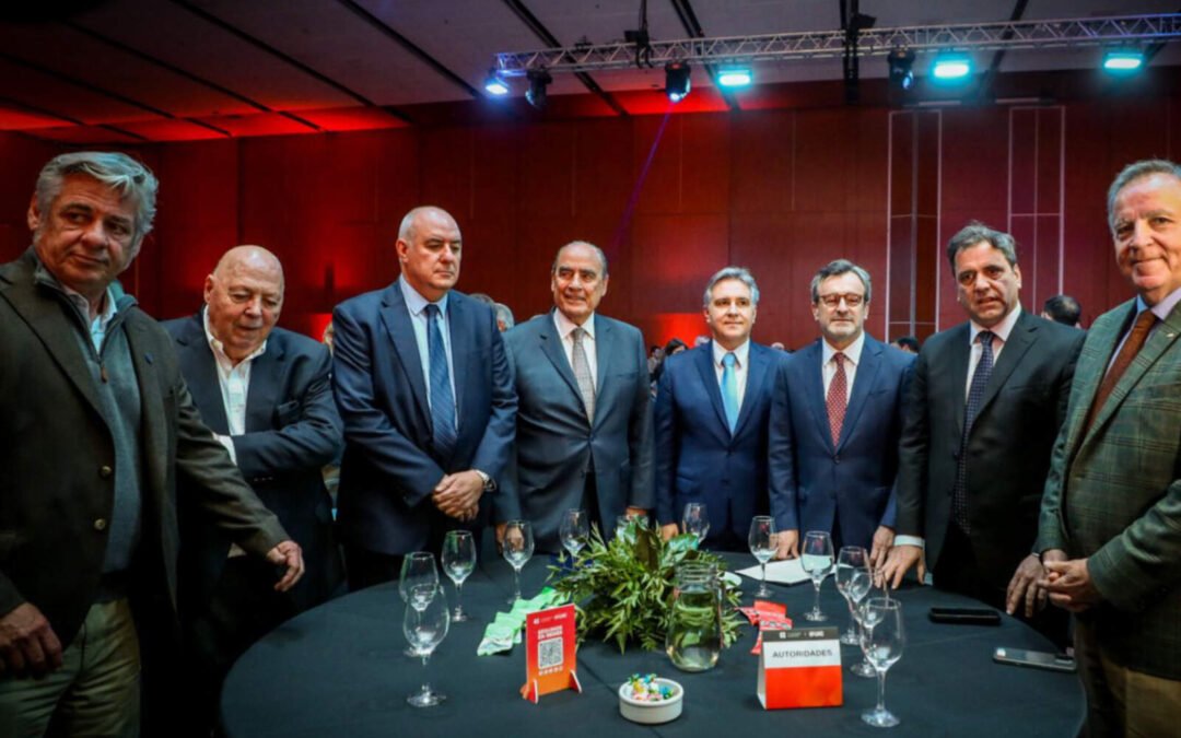 En el Coloquio de la UIC, Llaryora dijo que bajará Ingresos Brutos a Pymes de Córdoba