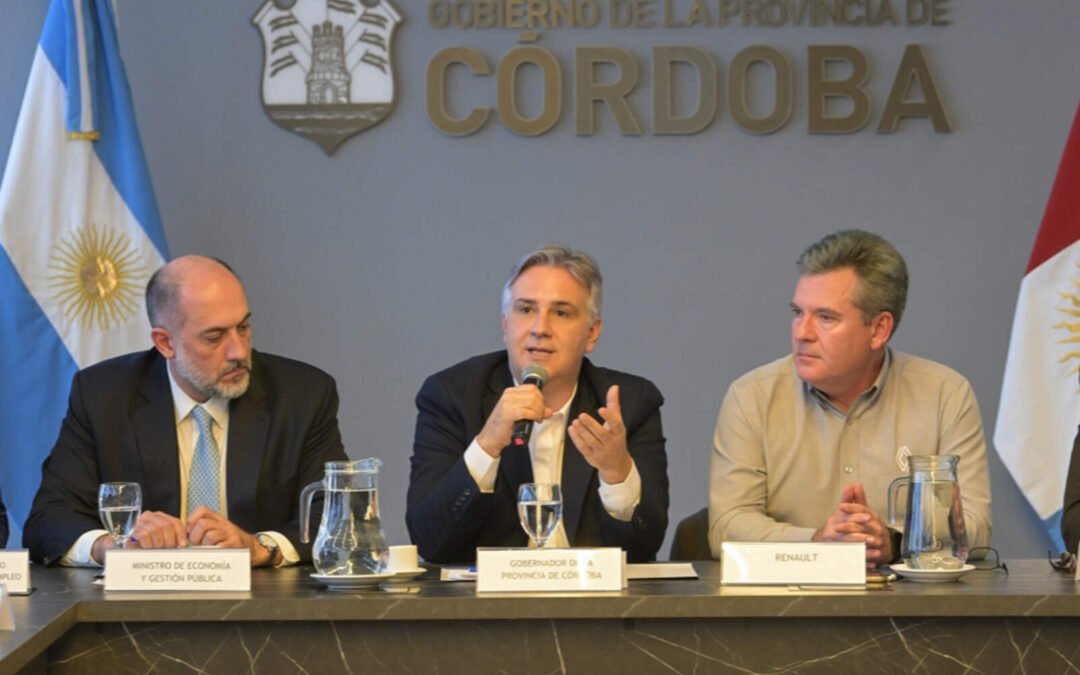 Llaryora recibió a directivos de Renault, que fabricará utilitarios para Latinoamérica
