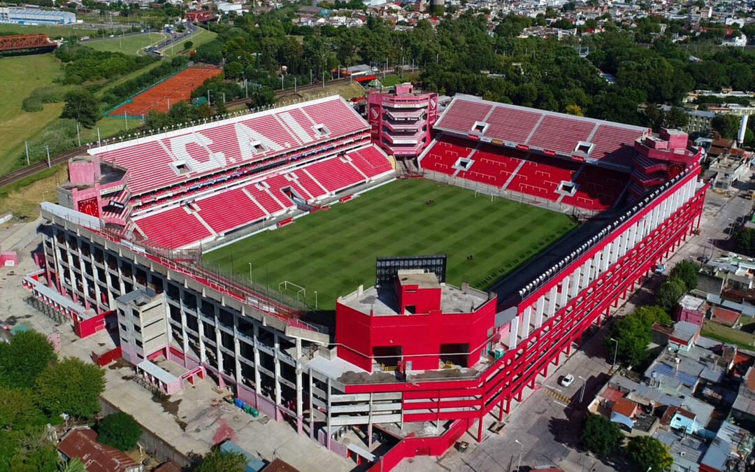 tras-el-fallo-de-conmebol,-independiente-busca-levantar-la-clausura-de-su-estadio
