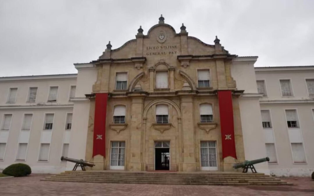 Procesan a una instructora del Liceo Militar General Paz por maltratos a un cadete
