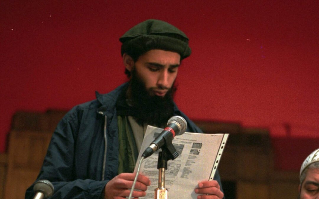 Un juez británico le deseó ‘lo mejor’ a un terrorista islámico que mató a 52 personas