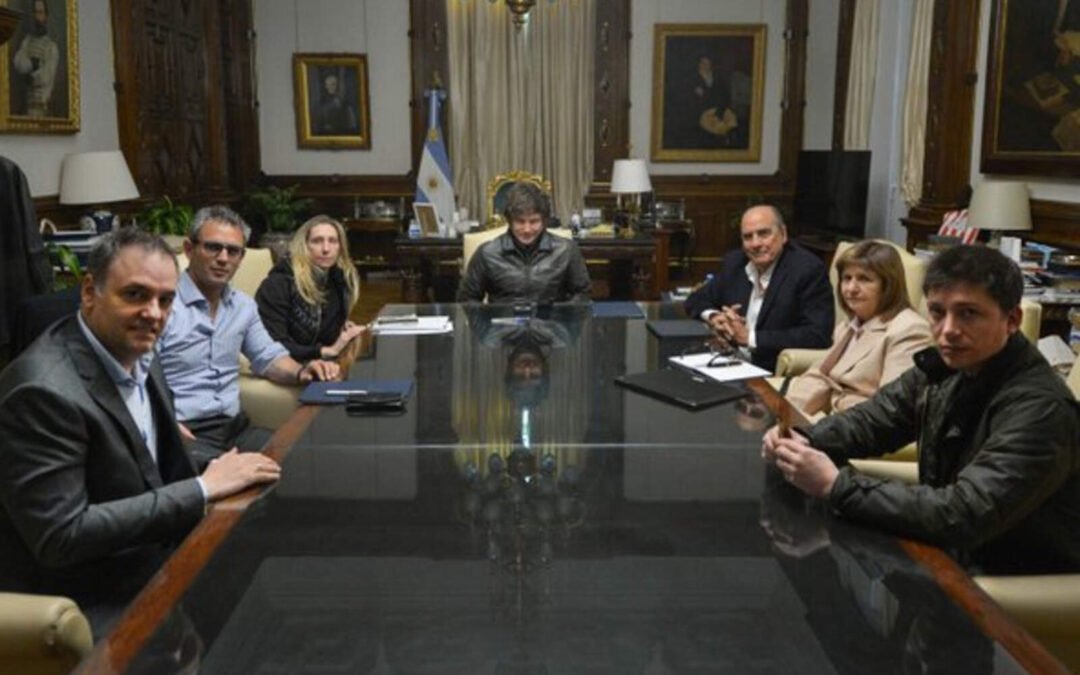 El presidente Javier Milei lideró la reunión de la nueva Mesa Política Nacional