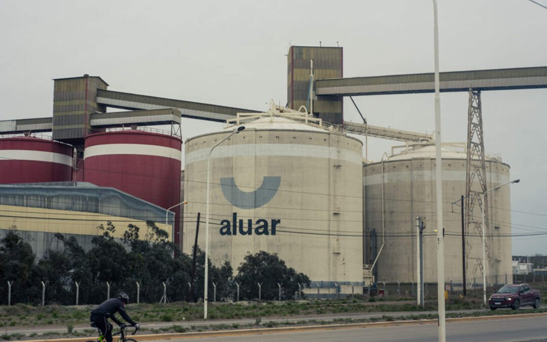 El Gobierno deja sin efecto arancel que beneficiaba a Aluar para bajar los costos internos
