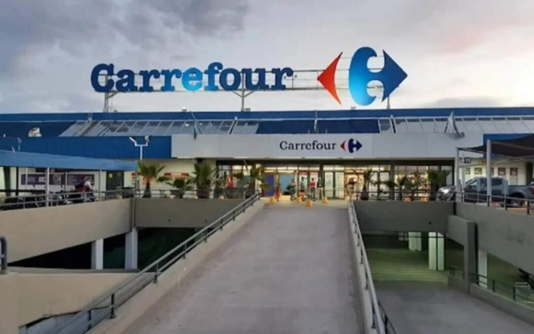 Carrefour apuesta por la Argentina de Milei: cancela la venta, prepara expansión y más empleo