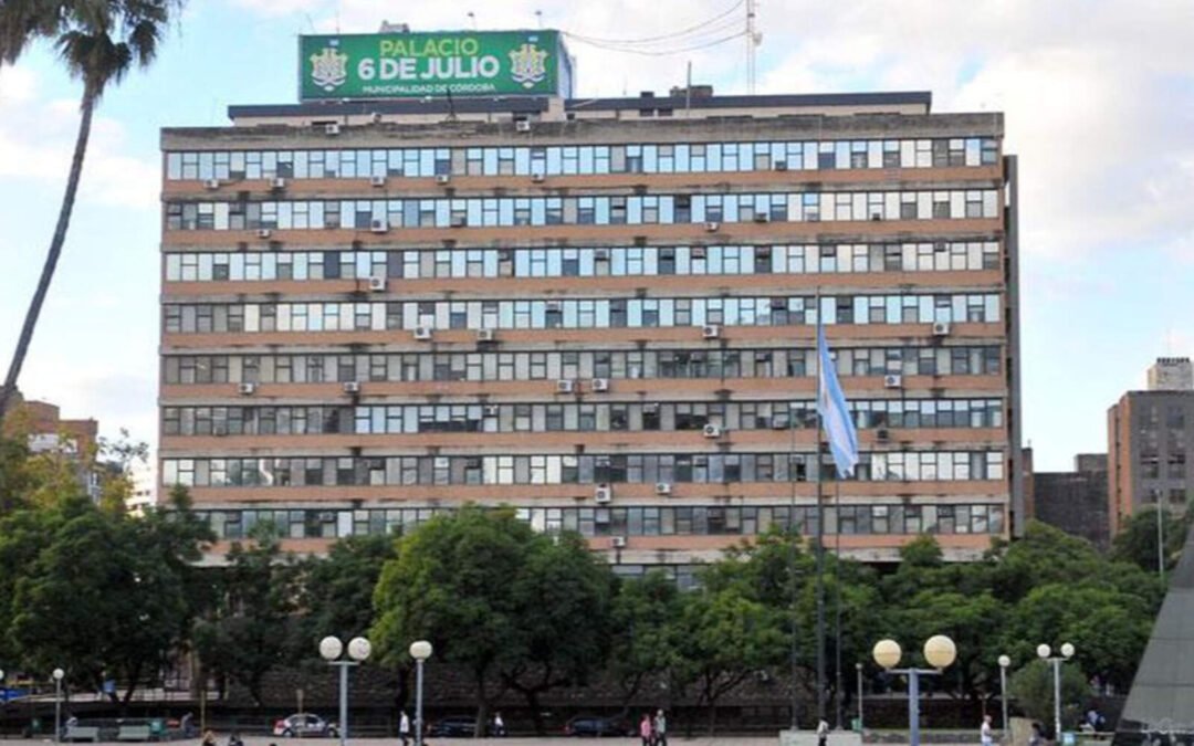 Municipalidad de Córdoba: buscan bajar un 30% el gasto político