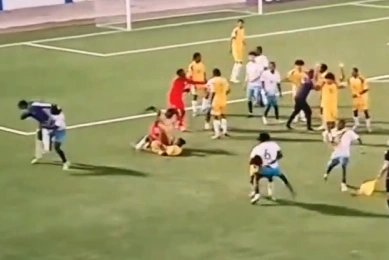Caos en un partido Sub-20: Guyana y Anguila protagonizaron una batalla campal y fueron descalificados