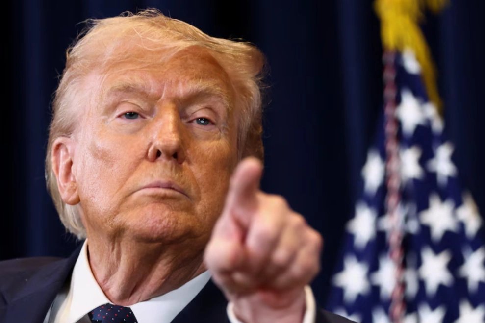 Trump advierte que EEUU golpeará a Irán 20 veces más fuerte si bloquea el Estrecho de Ormuz