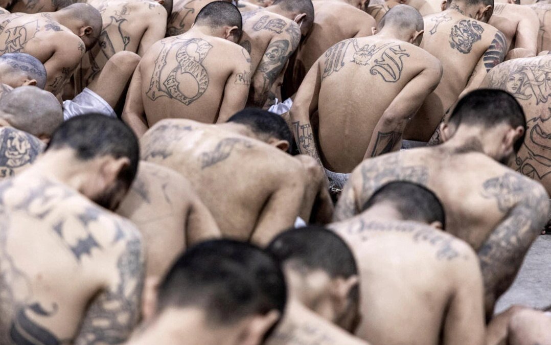 El Salvador condenó a 130 años de prisión a 62 terroistss del grupo MS-13