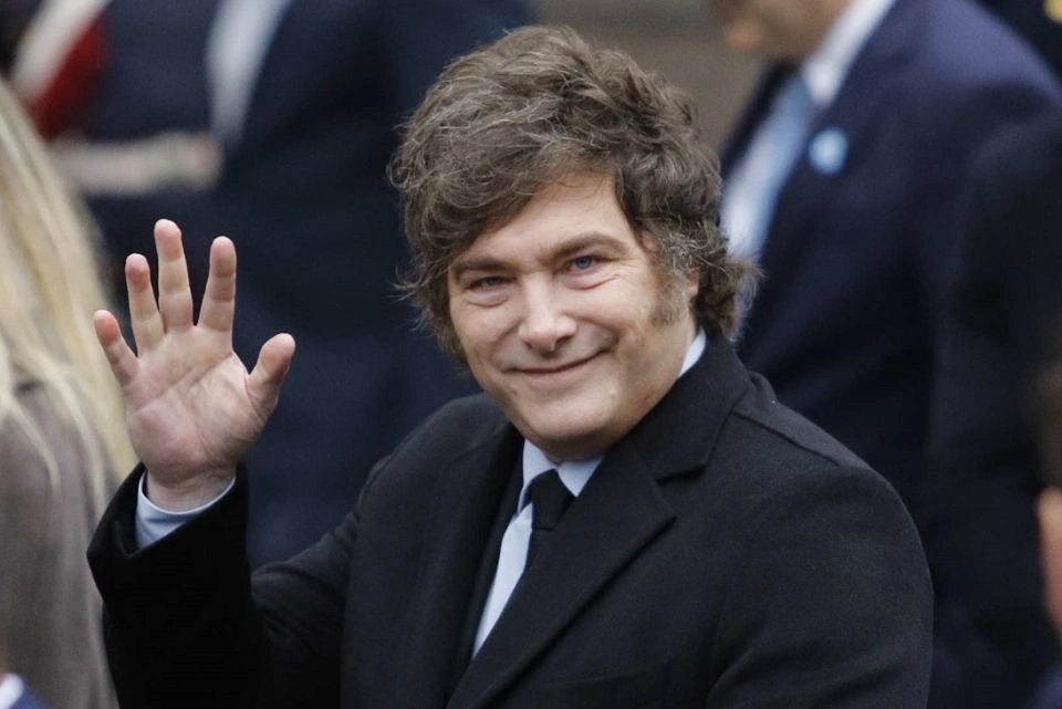 milei-lidera-la-intencion-de-voto-con-amplia-ventaja-y-la-oposicion-se-debilita-de-cara-a-2027