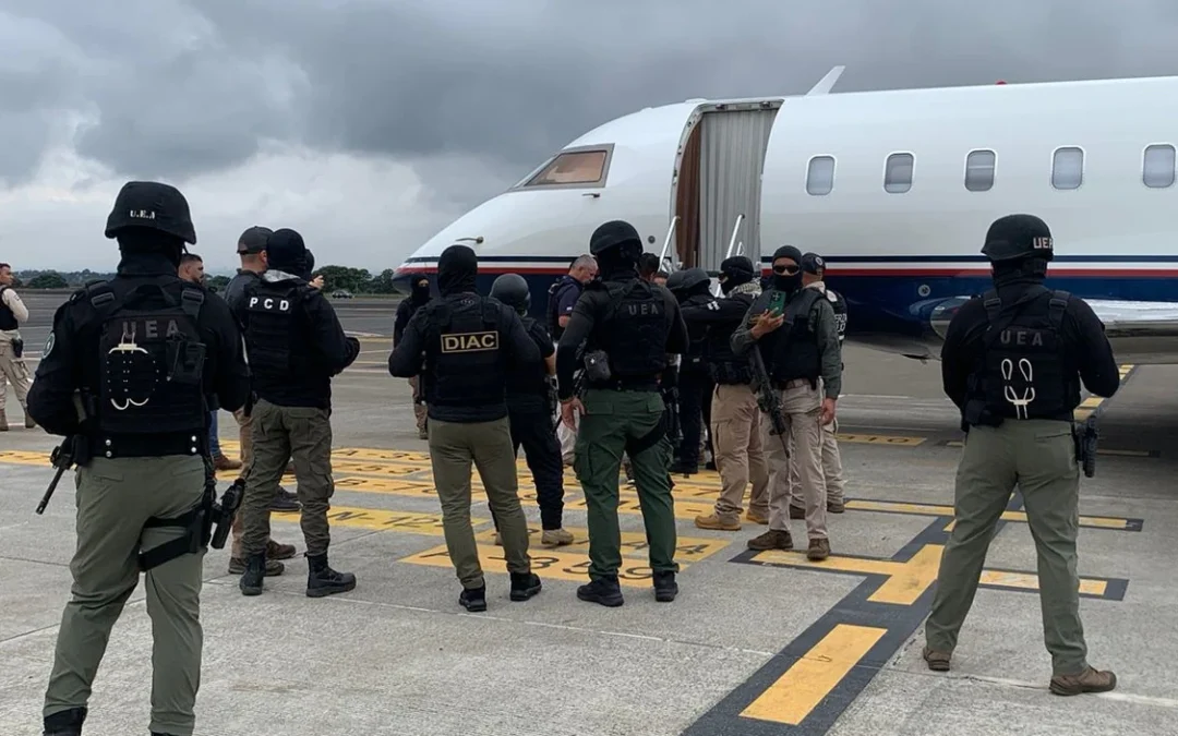 El gobierno de Costa 
Rica extraditó a dos narcotraficantes a Estados Unidos